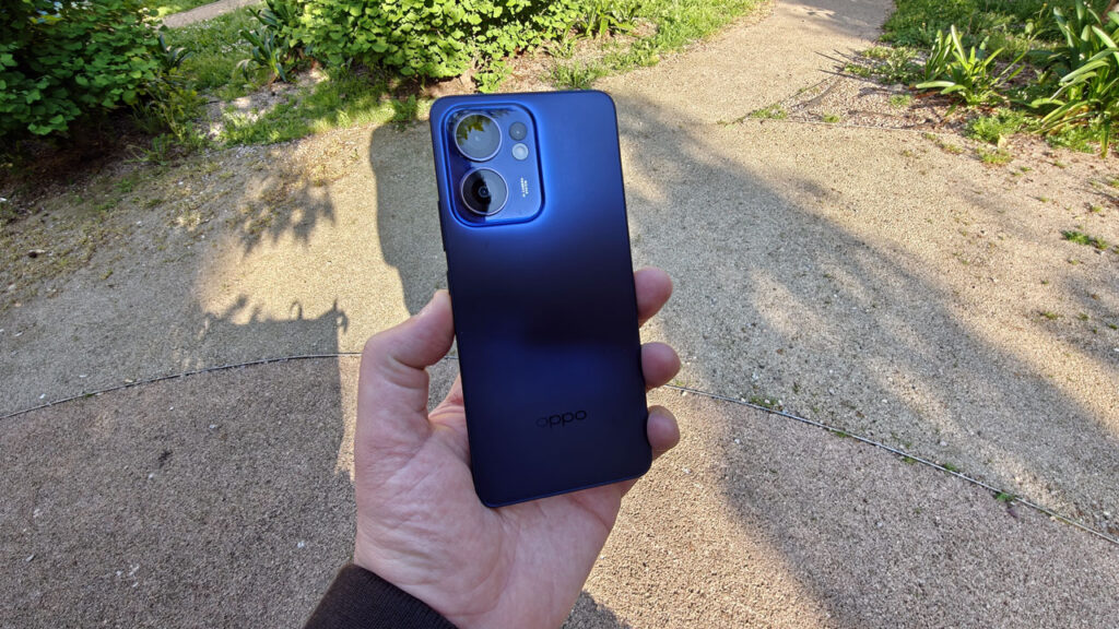 Recensione OPPO Reno 13 F 5G: batteria, resistenza e concretezza