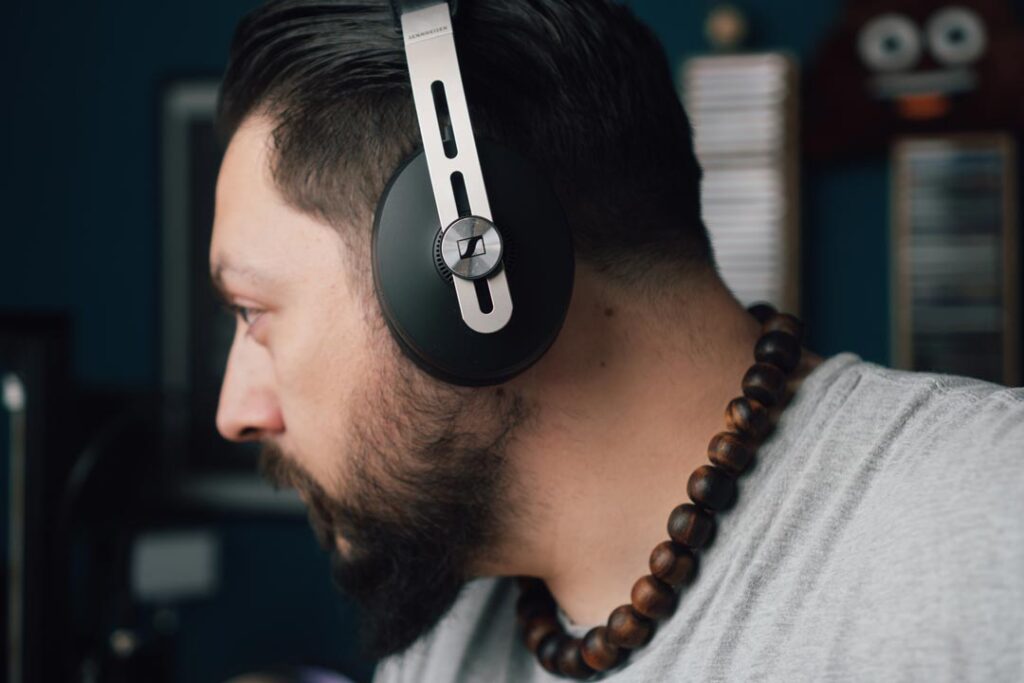 Recensione Sennheiser Momentum 3: sempre al top, ma le alternative sono tante! Recensione-Sennheiser-Momentum-3-ergonomia