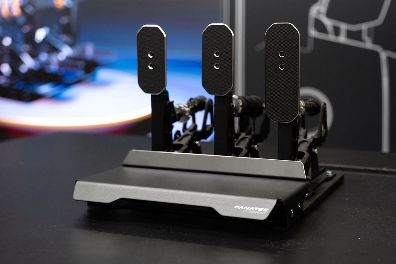 Le ClubSport Pedals V4 mostrate alla SimRacing Expo. Fotografia ufficiale Fanatec.