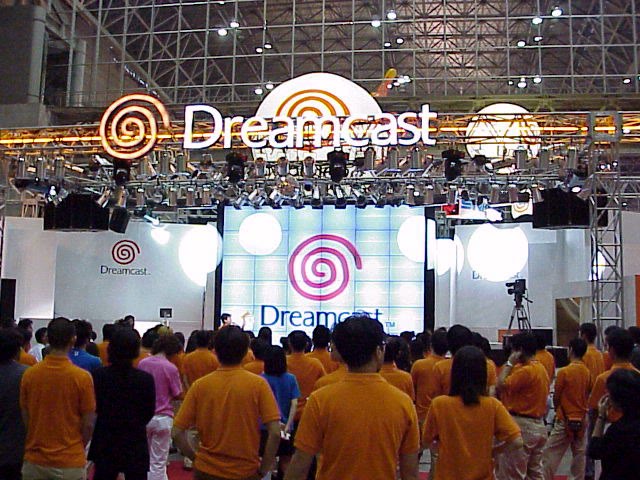 Il palco Dreamcast al Tokyo Game Show autunnale del 1999. Foto: Colin Williamson / Video Game History Foundation.