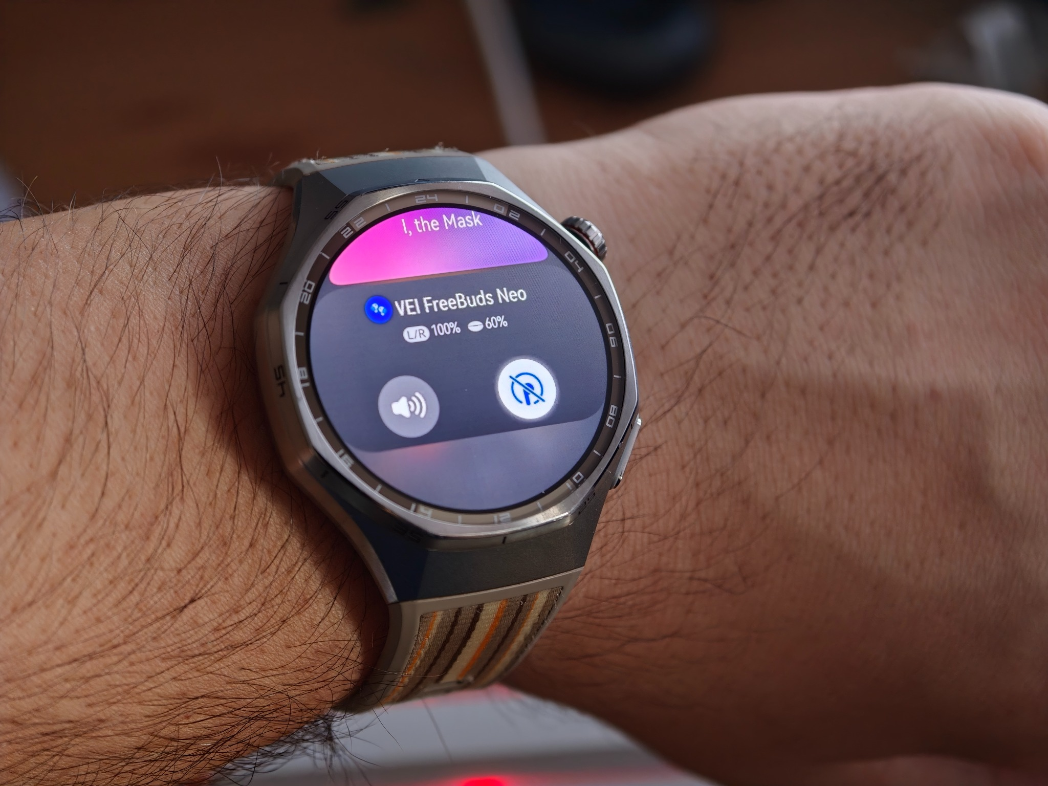 Pannello musicale delle HUAWEI FreeBuds Neo su HUAWEI Watch GT 6 Pro