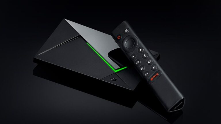 NVIDIA Shield TV Pro con telecomando