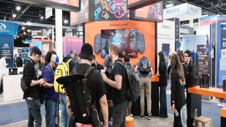 ONEXPLAYER APEX, Super X e ONEXGPU 3 al CES 2026