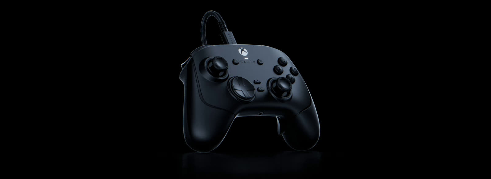 Controller Razer Wolverine V4 Tournament Edition cablato