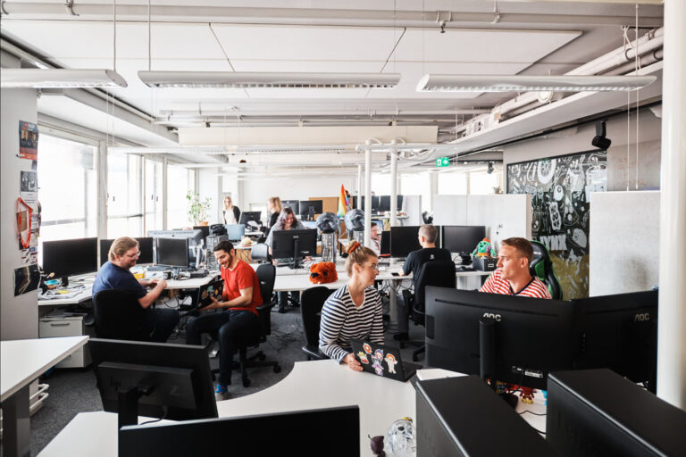 Dipendenti nello studio Ubisoft RedLynx di Helsinki, immagine d’archivio dello studio